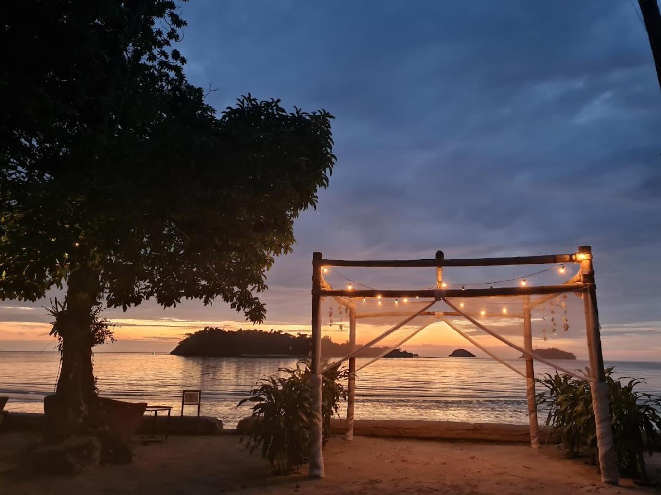 Sea View Resort & Spa Koh Chang Ban Phai Bae Esterno foto
